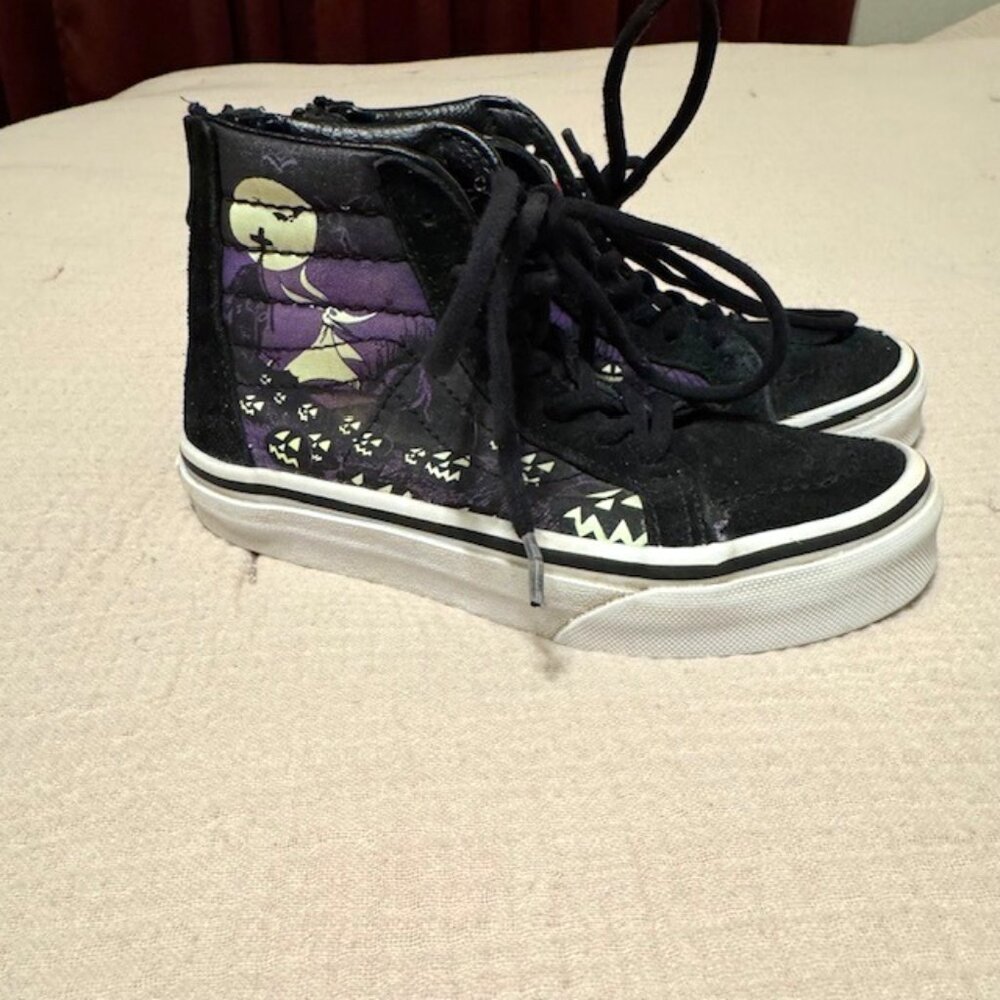 Vans Kids Sk8-Hi The Nightmare Before Christmas Zip Black Sneakers, Size 12